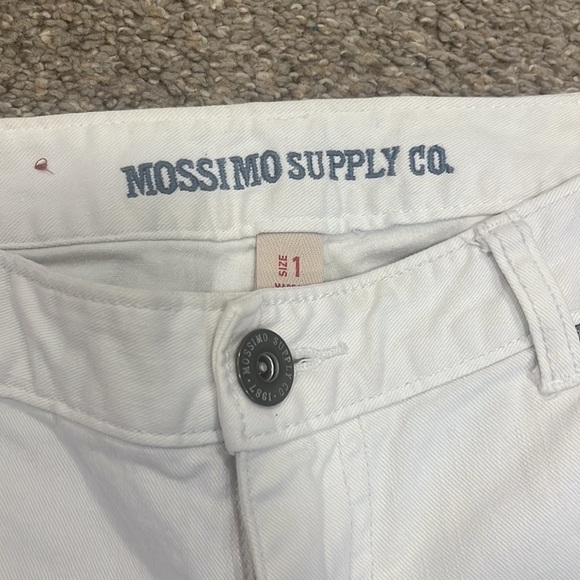 Mossimo White Capris - Picture 2 of 5